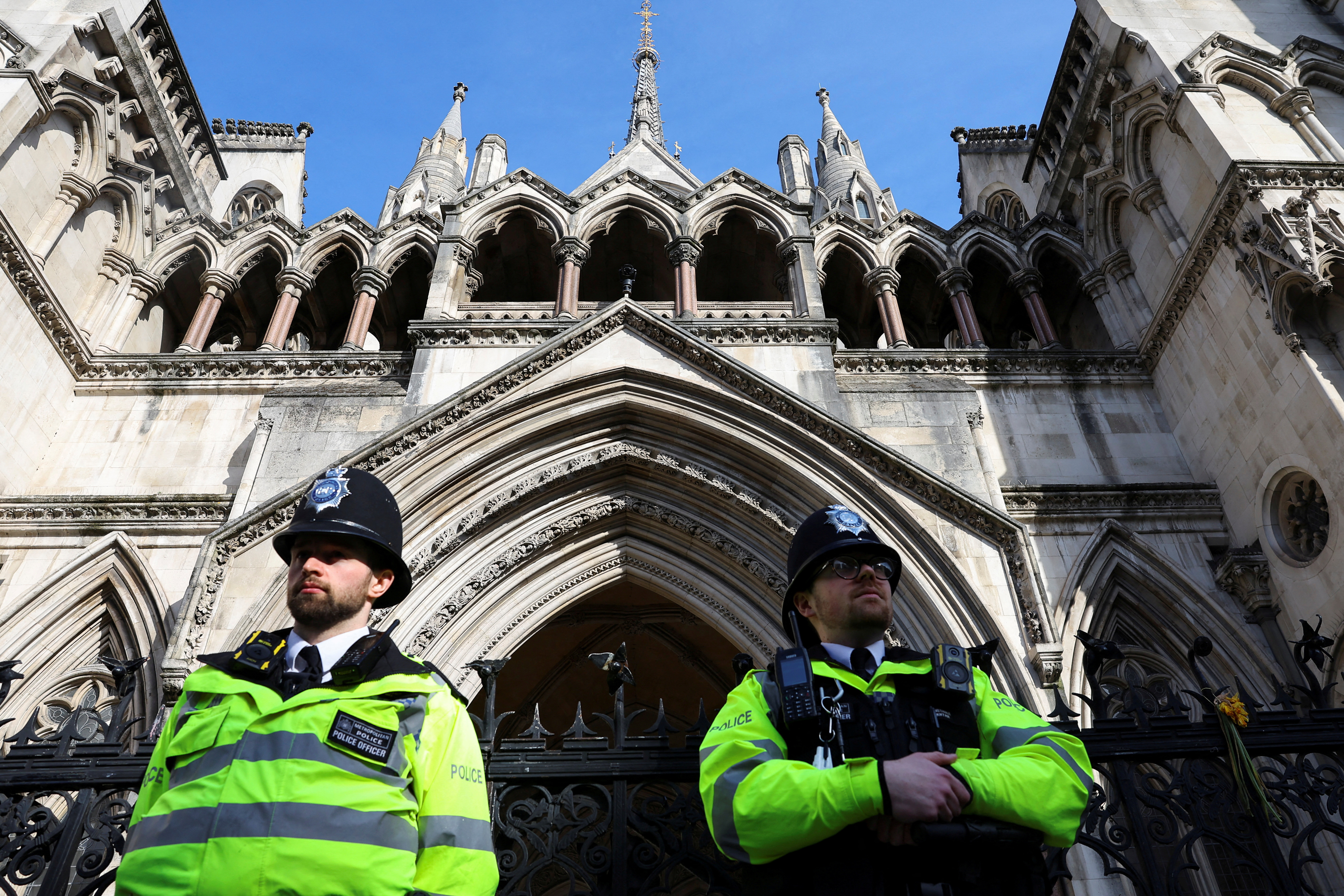 Qatar royals fight in UK court over Idol’s Eye diamond