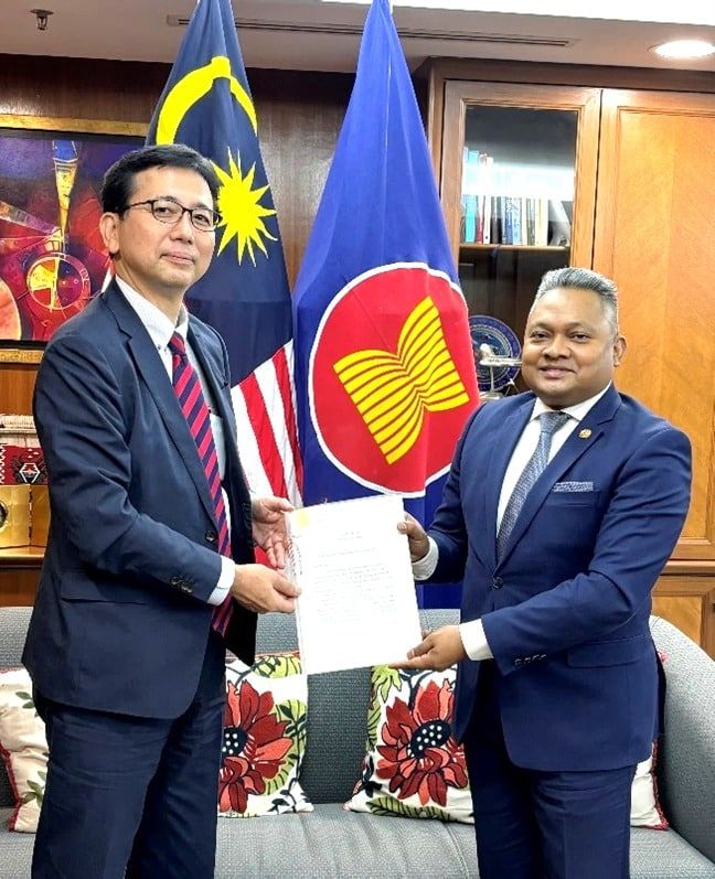 四方敬之矢强化战略伙伴关系  冀在马推动能源转型项目合作