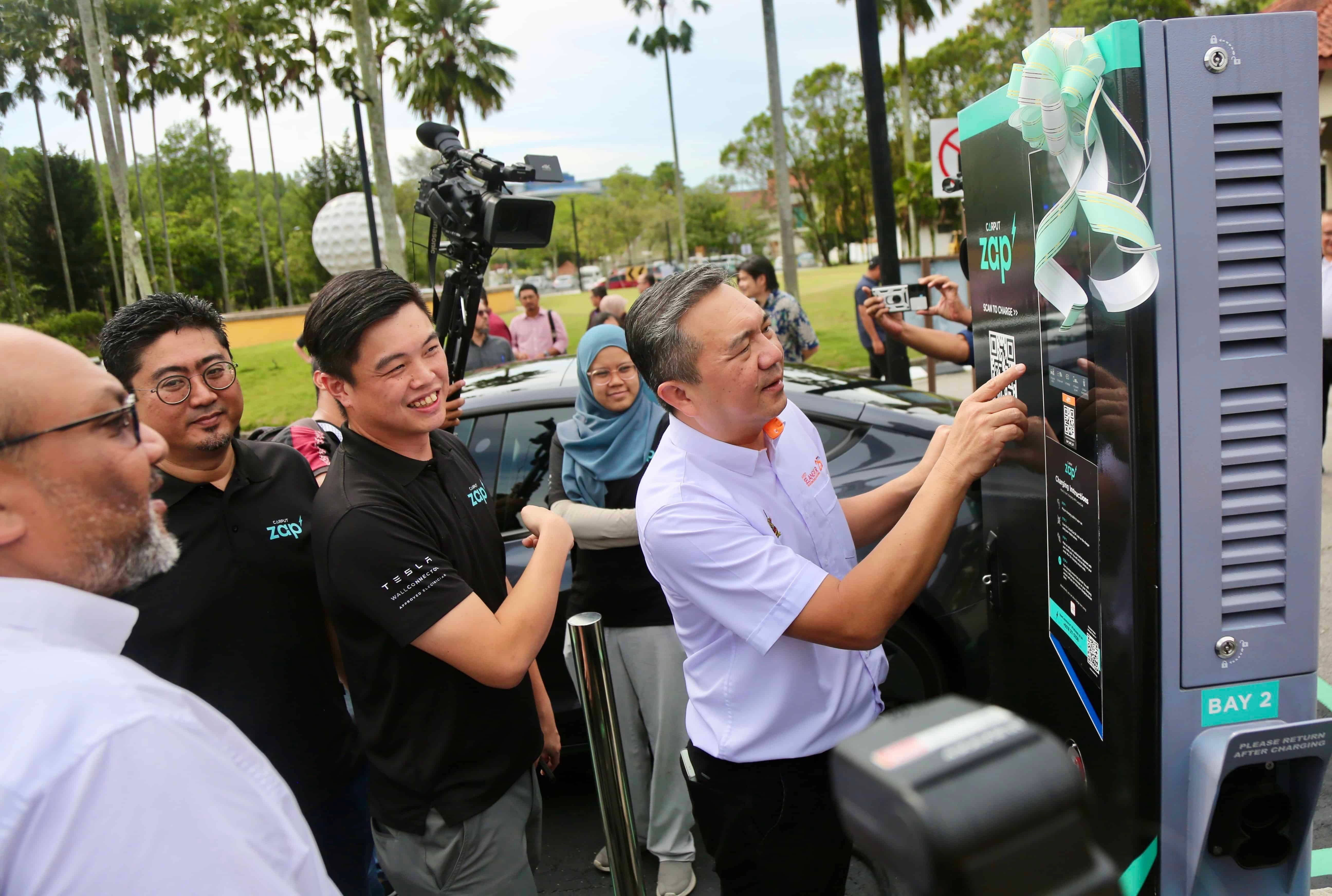 雪州电动车充电站达900个  迎合高需求助环保