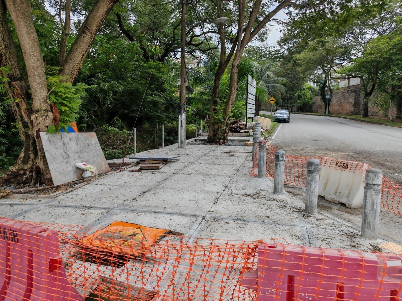 灵市菲利欧白沙罗捷运站建人行道  李健聪：料明年2月竣工启用