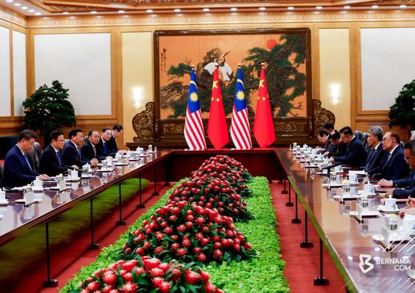 安华赞中国重视价值与文明 展望马中合作共享全球愿景