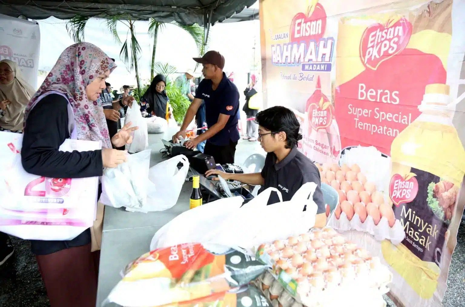Jualan murah ayam RM10 seekor, telur RM10 sepapan di empat lokasi esok