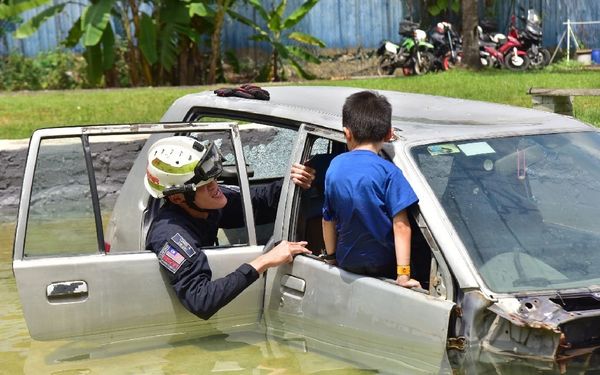 【风雨无惧系列4/4】轮胎.减速.应急 雨季驾驶的三大生死法则