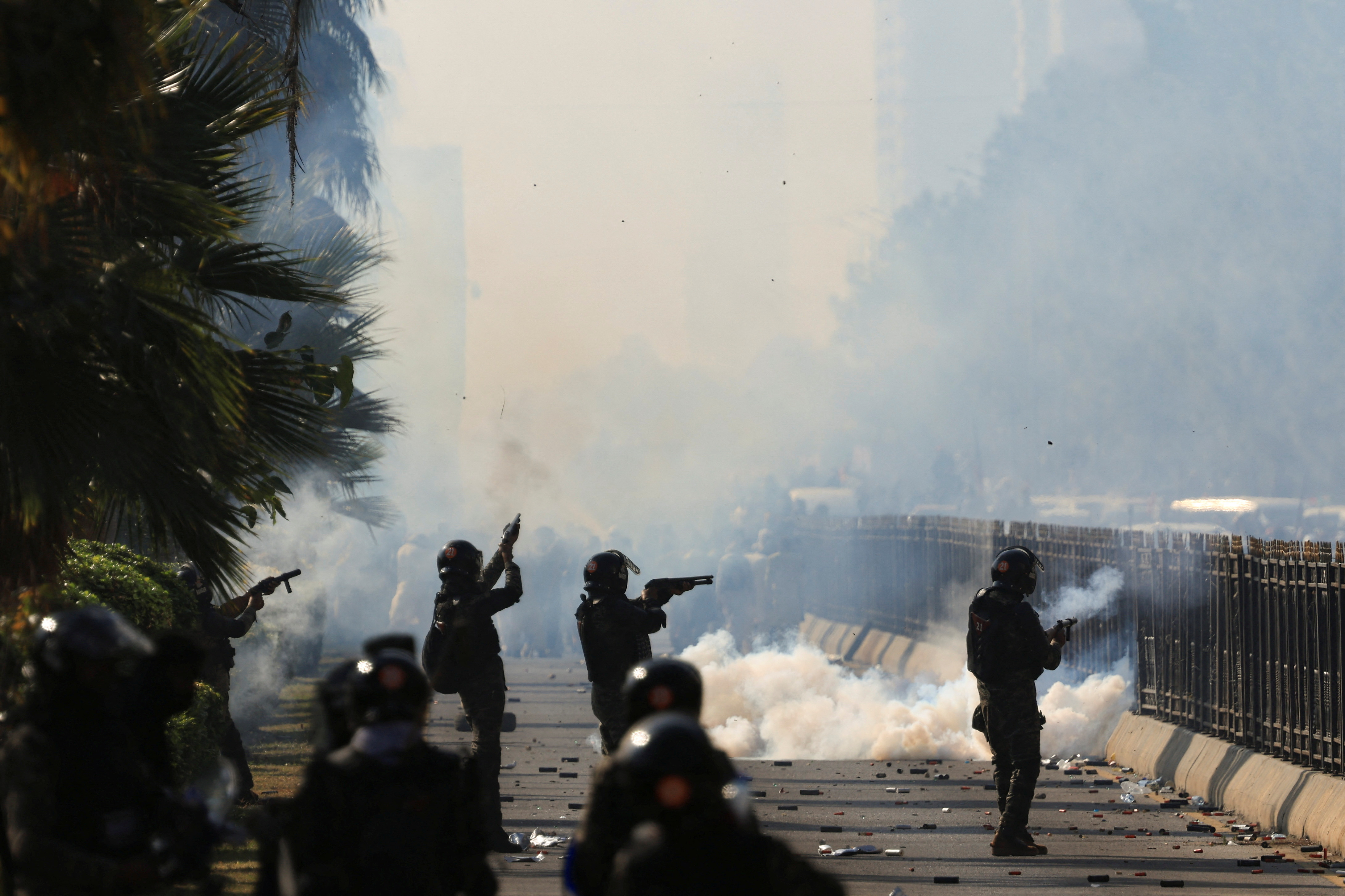 Malaysian High Commission issues Pakistani travel advisory amid protests