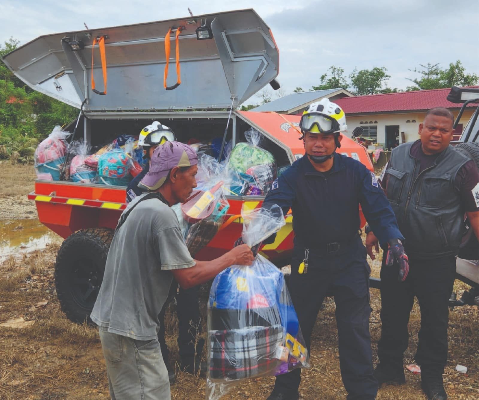 【风雨无惧系列2/4】逃生关键时刻 专家揭示水灾三大致命误区