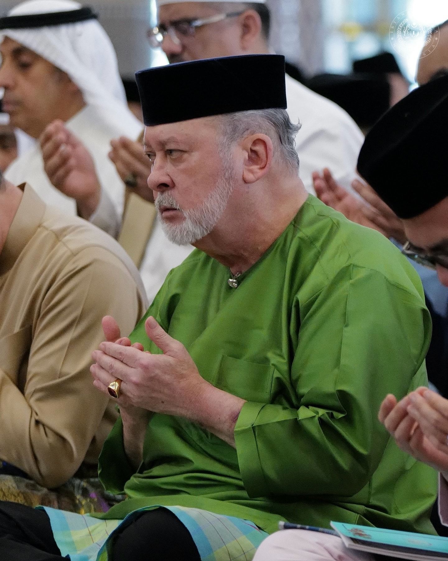 谕令NADMA确保设施完善  陛下祈祷7州灾民挺过时艰