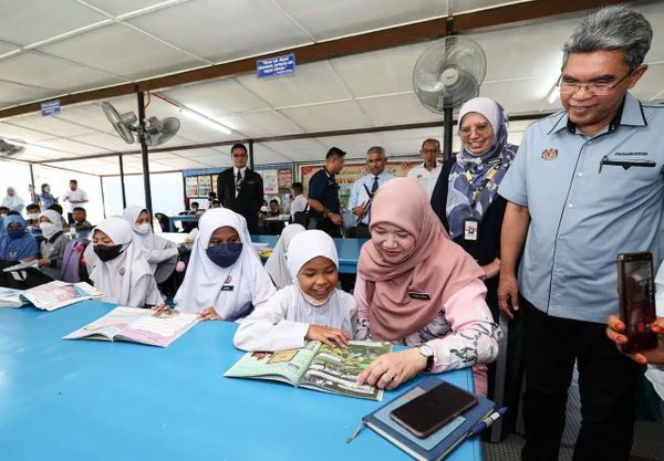 சரவாக்கில் புதிய ஆசிரியர்களை பணியமர்த்தும் நிலை தற்போது 98.06 சதவீதம் அதிகரிப்பு