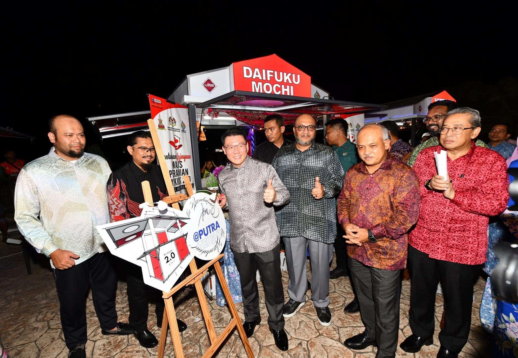 两年建7243小贩亭 倪可敏：助小贩提收入