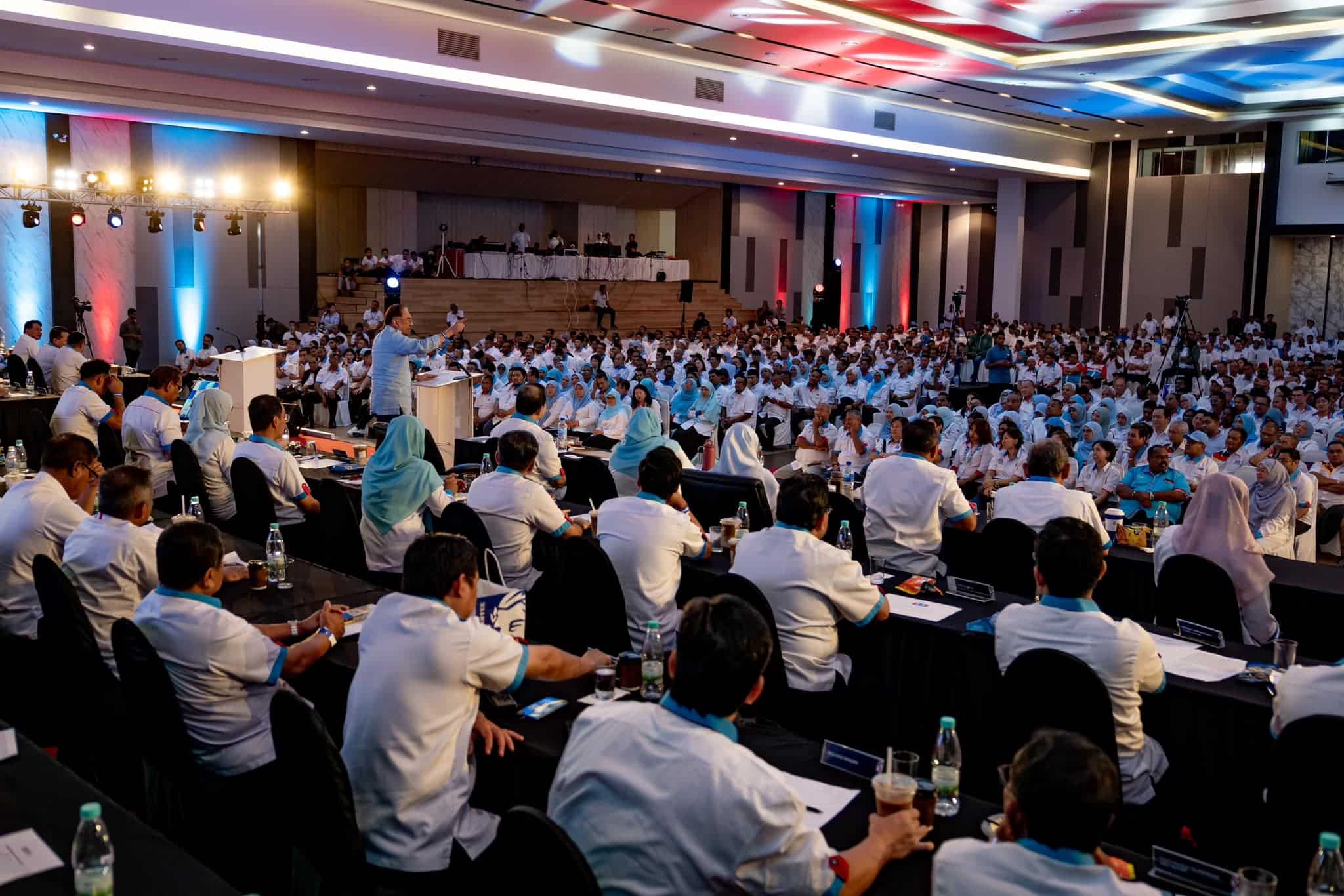 Keadilan election: Anwar to defend presidency, Nurul Izzah challenges Rafizi for deputy president