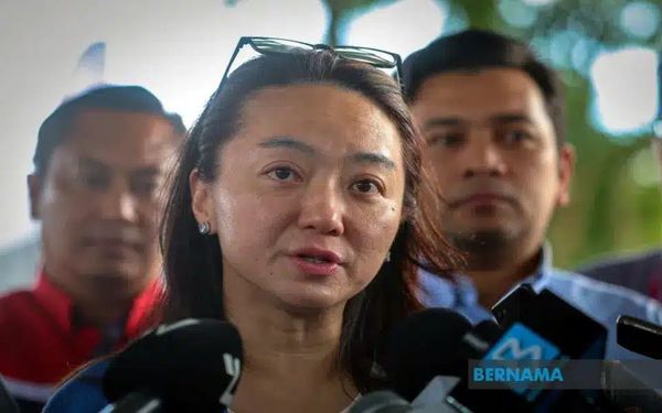 青体部谴责不满赛果打斗和破坏LRT设施的球迷