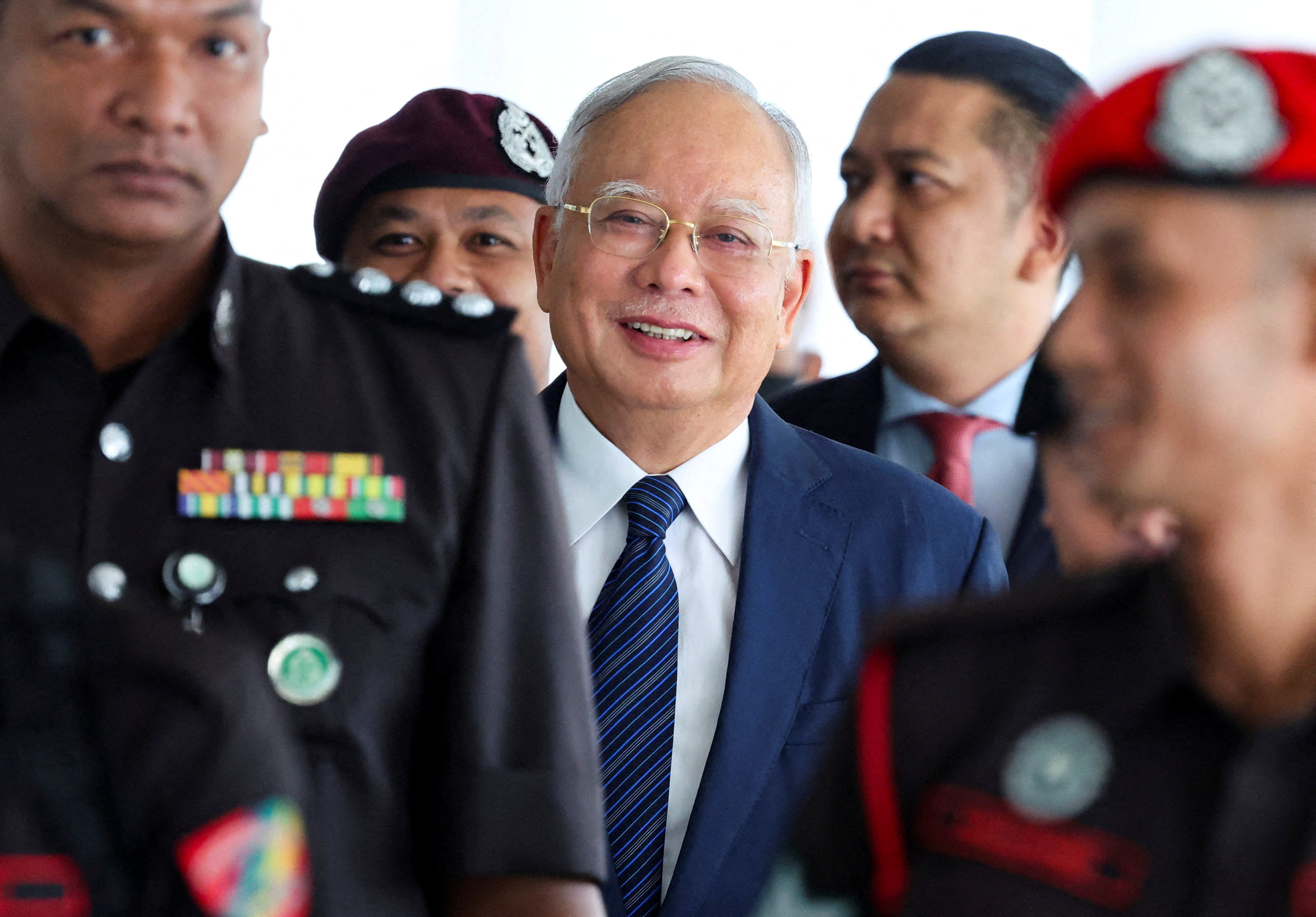 Najib renews bid for house arrest