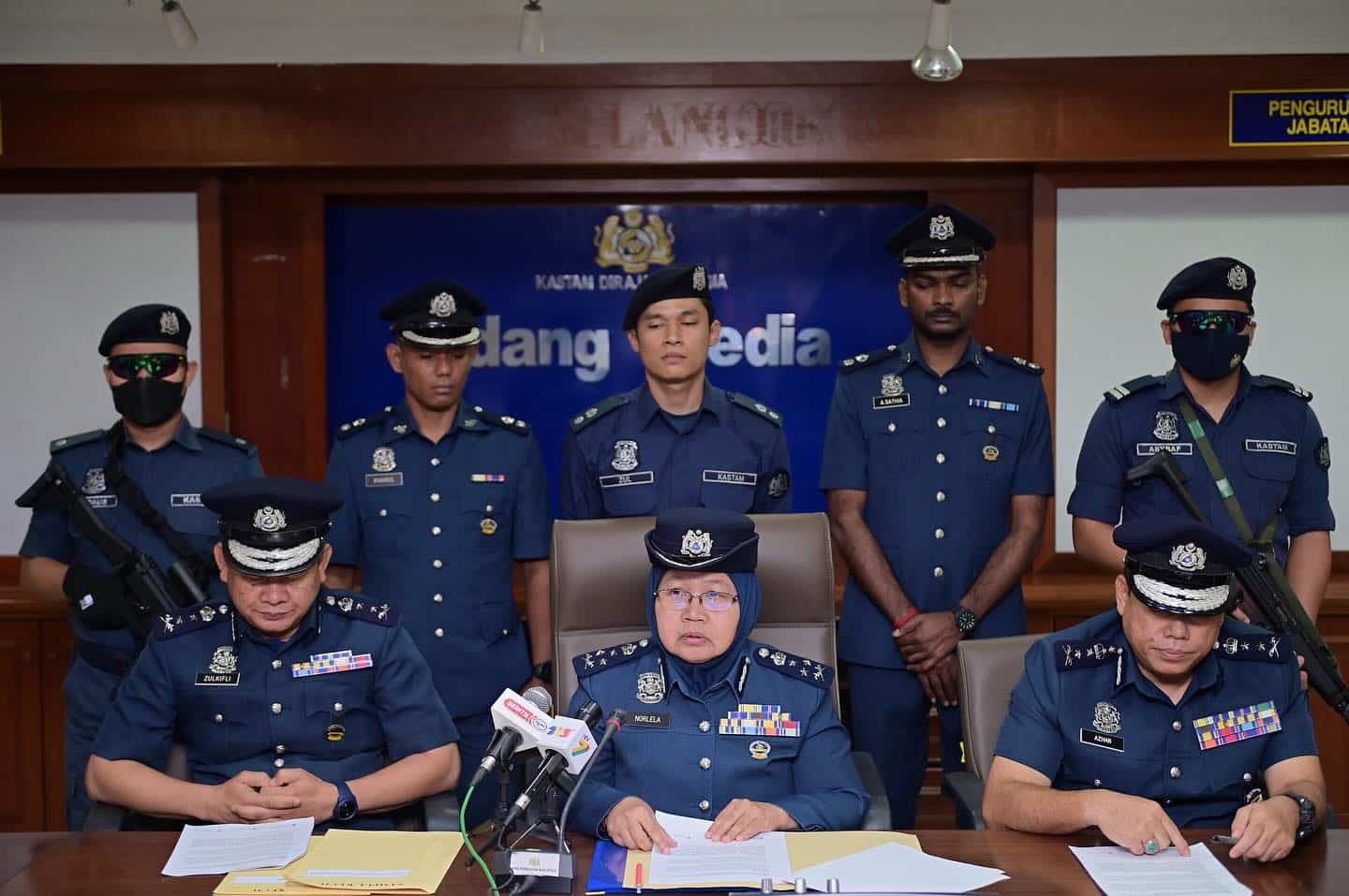 Kastam rampas beras, sisa elektronik, rokok bernilai lebih RM10 juta