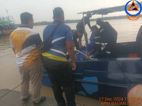 疑修船时坠河失踪 华裔渔夫遗体寻获