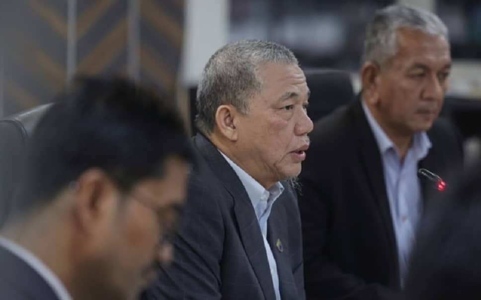 政府同意设委员会研究建议   法迪拉：讨论在野党拨款