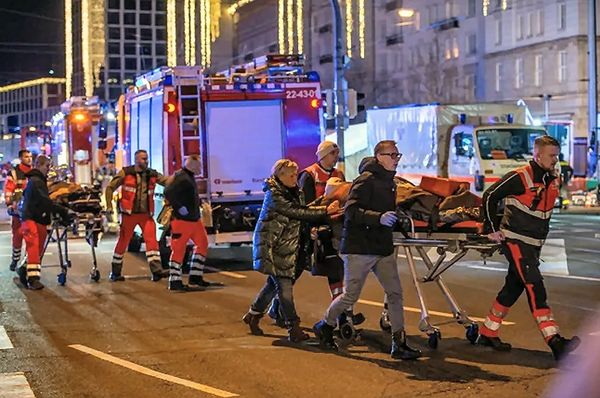 德国圣诞市集汽车袭击案酿5死 嫌犯疑是精神科医生