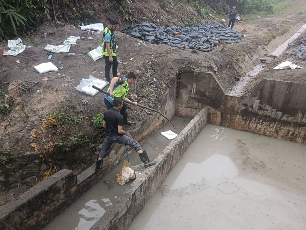 加叻大道油污全清除 没有干扰鹅唛河与水供