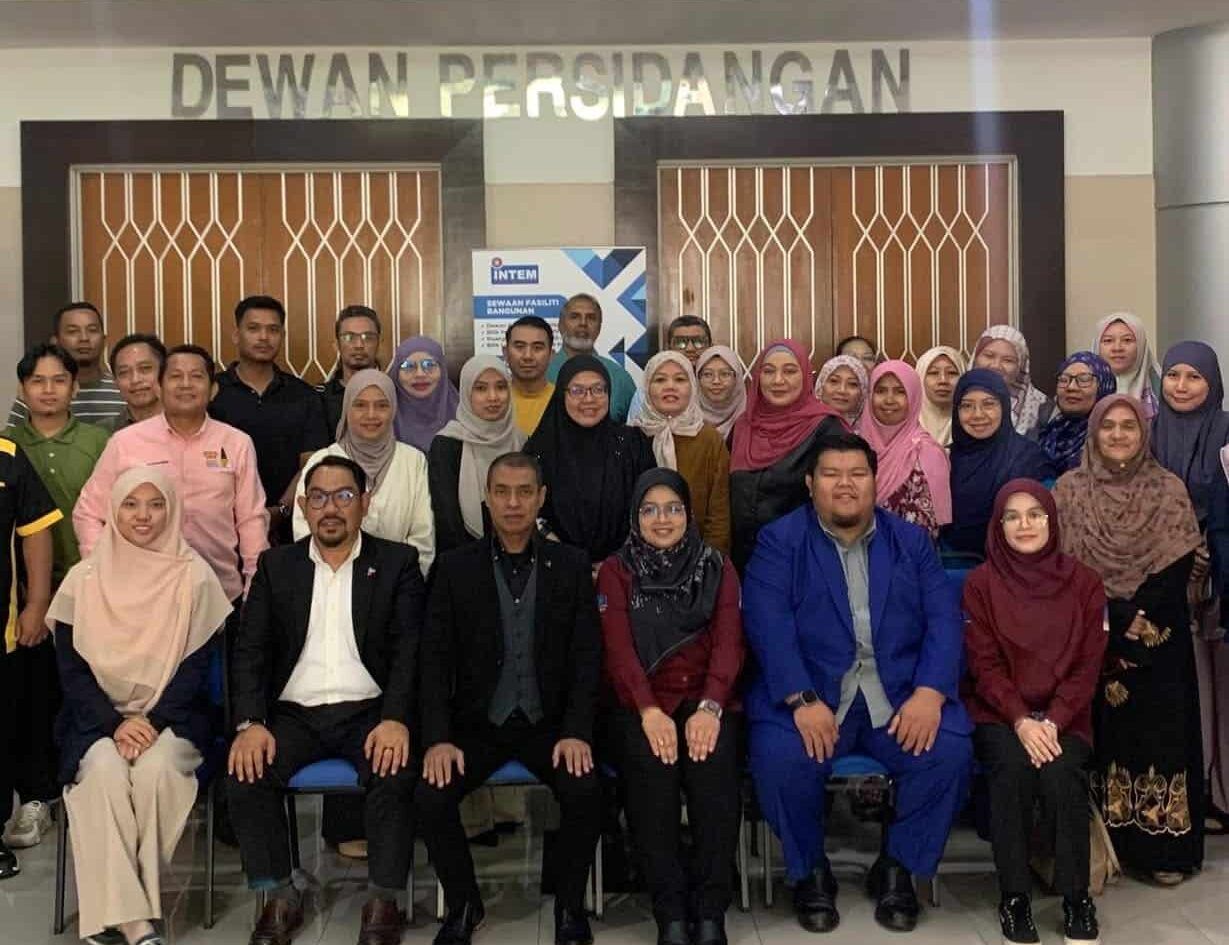 ஹலால் விழிப்புணர்வு பயிற்சி திட்டத்தை ஹிஸ் மற்றும் மாரா ஏற்பாடு செய்திருந்தன