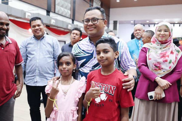 阿米鲁丁出席鹅唛年度圣诞活动 展现雪州多元色彩的团结与和谐