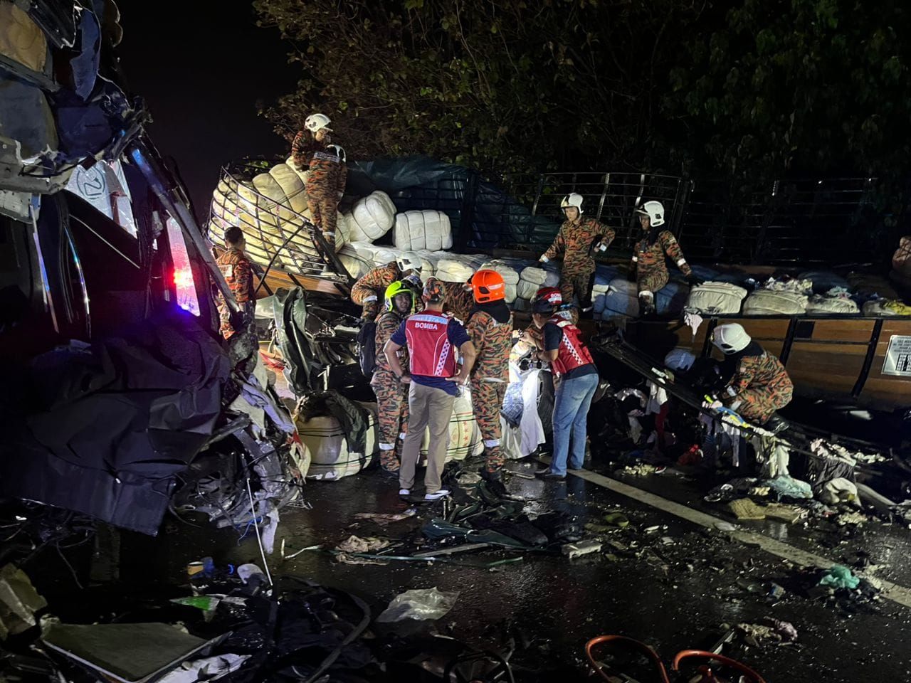 南北大道连环车祸酿7死 夫妇甫为老幺庆生却共赴黄泉