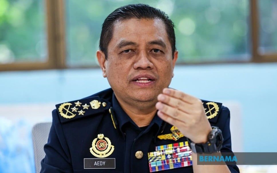 交长·陆交局：长者更新驾照无额外条件