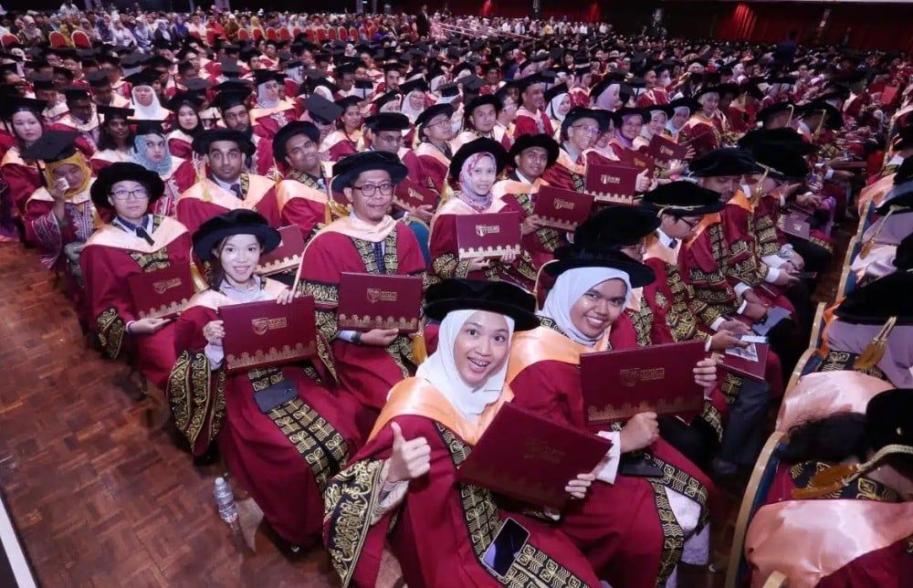 雪州大专新生1000令吉奖励金  大臣：3月开放申请