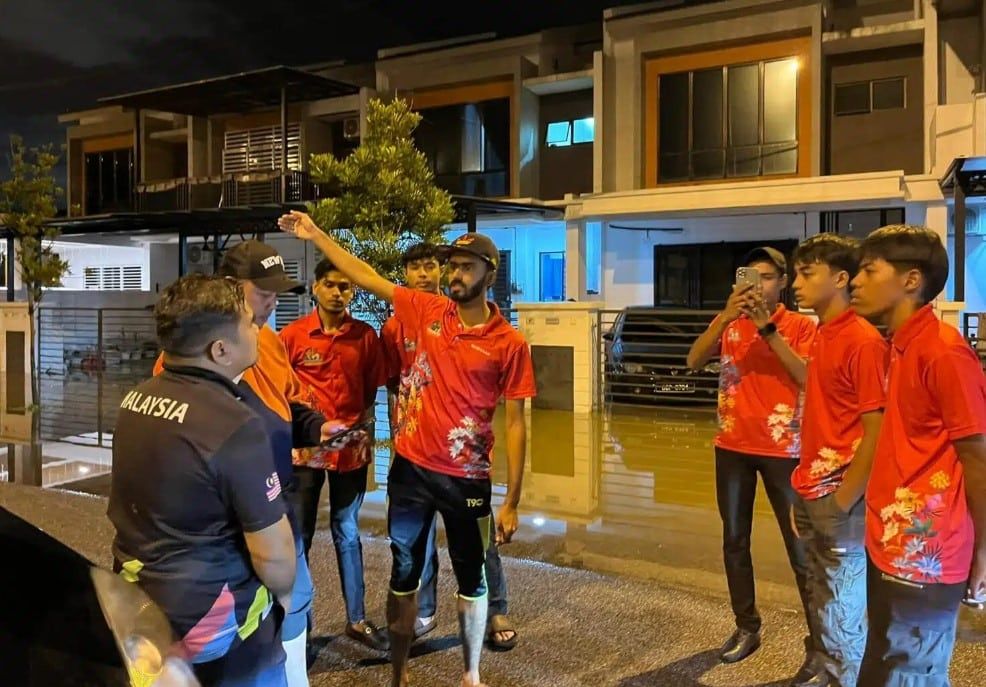 斯里阿南蓄水池溃堤影响逾50户 双溪毛糯国会议员派志愿队支援