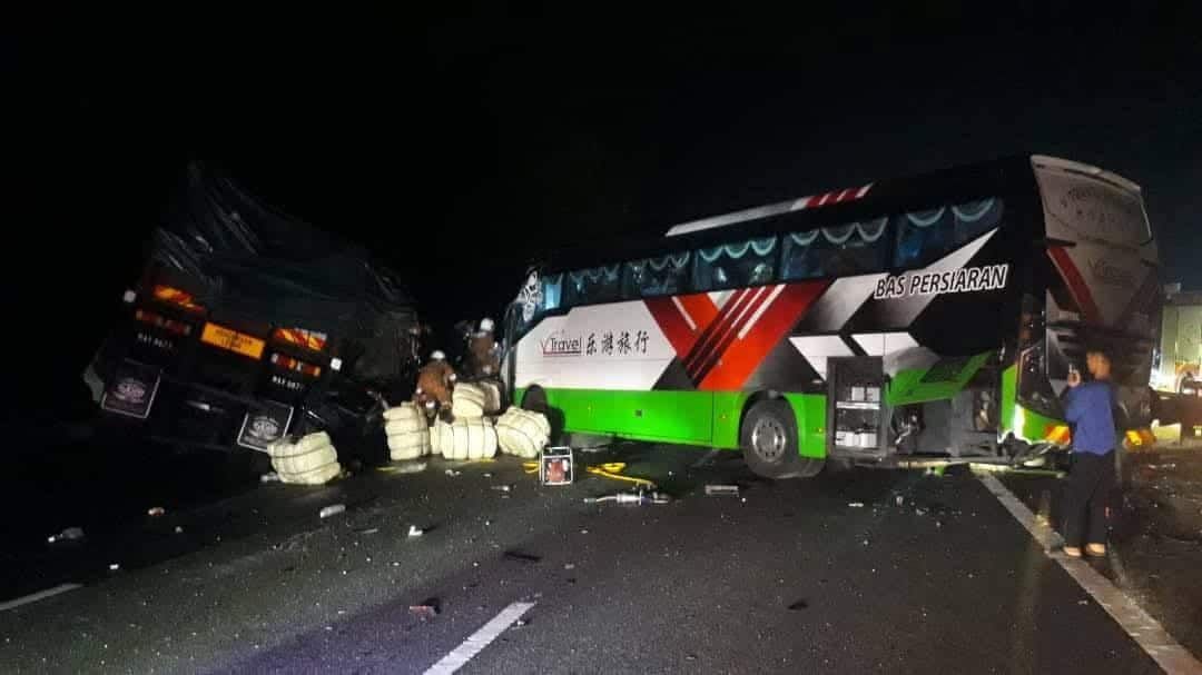 南北大道平安夜前夕严重车祸 酿7死33伤