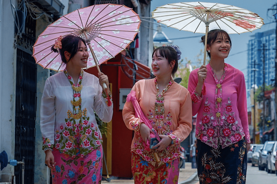 大马联合4国申遗成功  Kebaya服饰列联合国非物质文遗