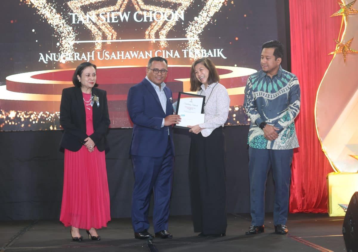 单亲妈妈裁缝厂遇水灾损失惨重 雪微贷基金快速批款助渡过难关