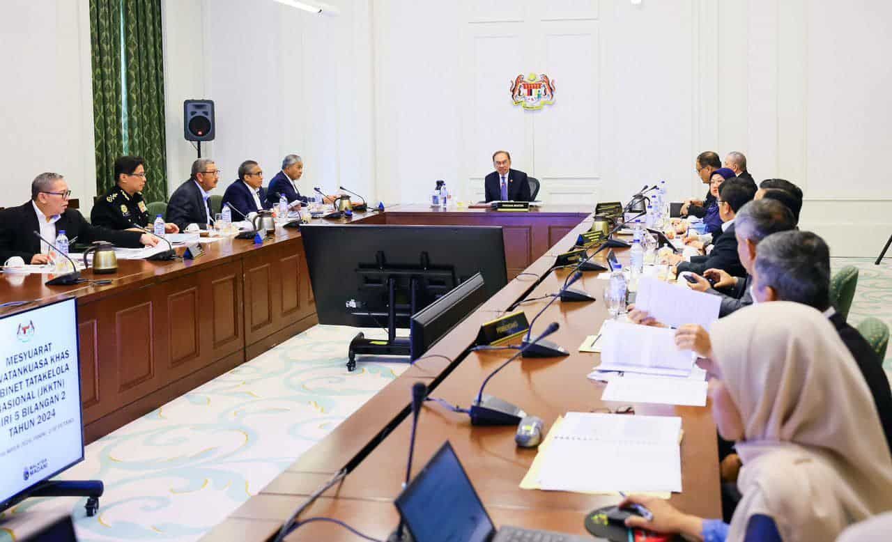 安华：资讯自由法案明年呈国会