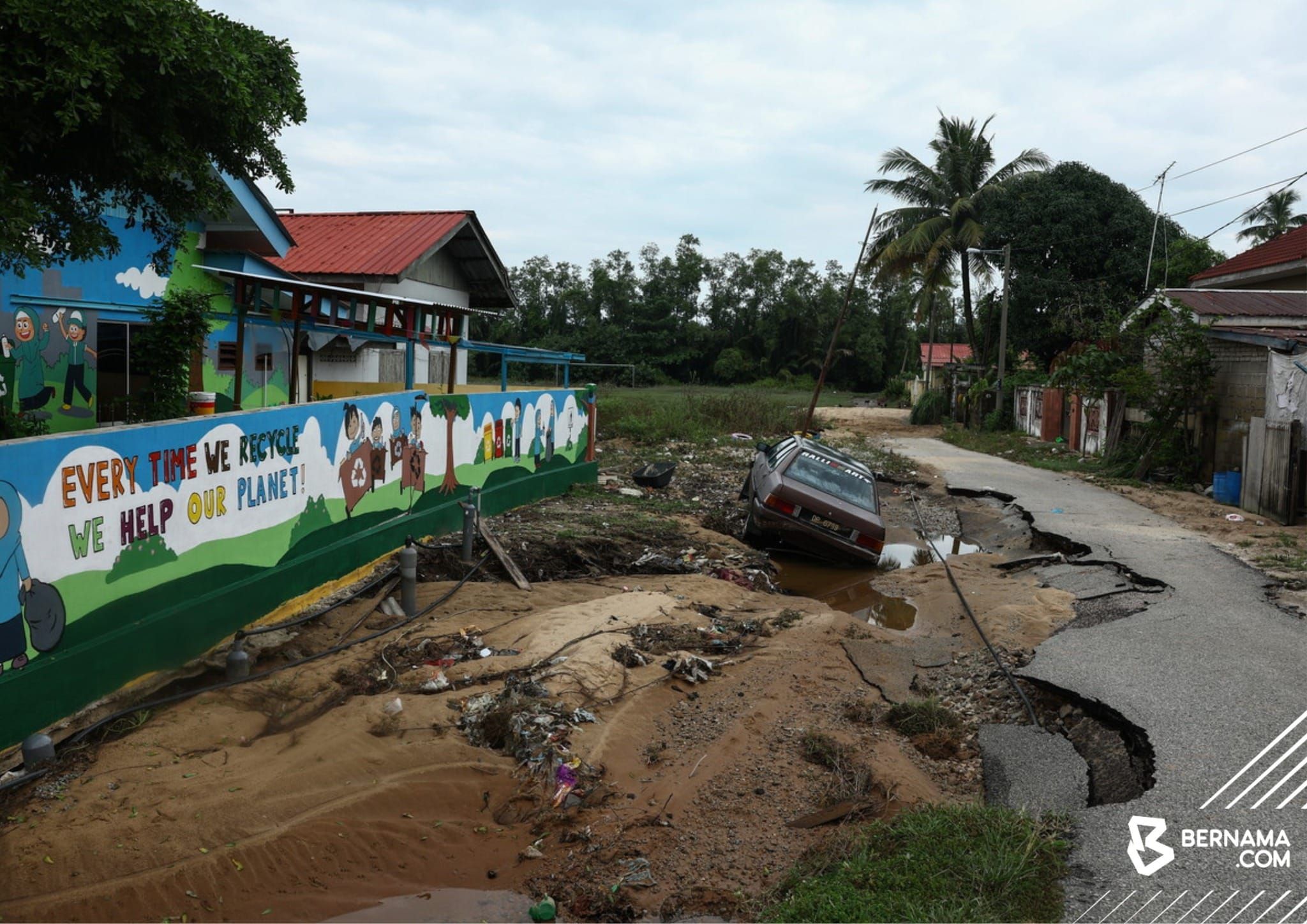 Mangsa banjir seluruh negara turun kepada 72,620, sembilan nyawa terkorban