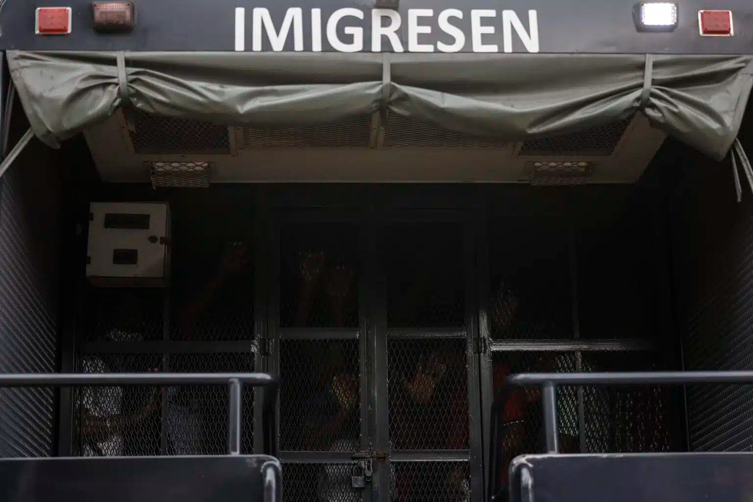 "Op Kutip" சிறப்பு சோதனை நடவடிக்கை மூலம் 53 சட்டவிரோதக் குடியேறிகள் கைது