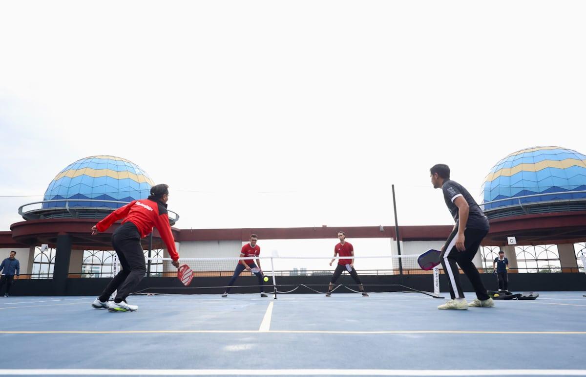 Sukan bola pikel mudah dipelajari, kian diminati ramai