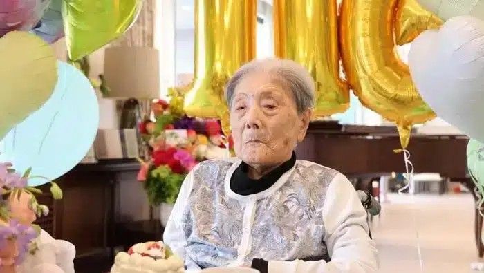 உலகிலேயே மிகவும் வயதான தோமிகோ இடூகா மூதாட்டி மரணம்