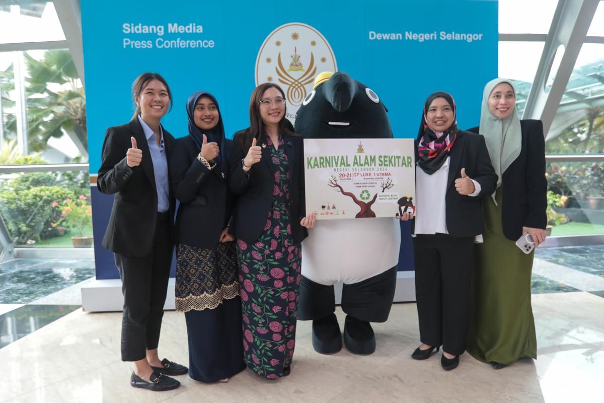 Cadangan hari tanpa beg plastik Jumaat hingga Ahad dimuktamad tengah tahun
