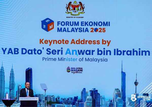 大马开始履行东盟主席职 安华:加强区域各国合作