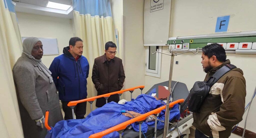 அல்-அஸ்ஹார் பல்கலைக்கழகத்தின் எட்டு  மலேசிய மாணவர்கள் விபத்தில் சிக்கினர்