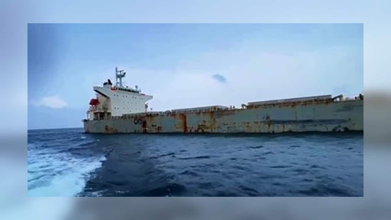 货船非法停靠雪州海域 遭海事执法机构扣查