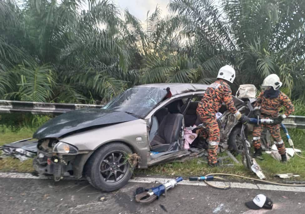 轿车疑闯入反车道猛撞两车   男婴等共车6人丧命