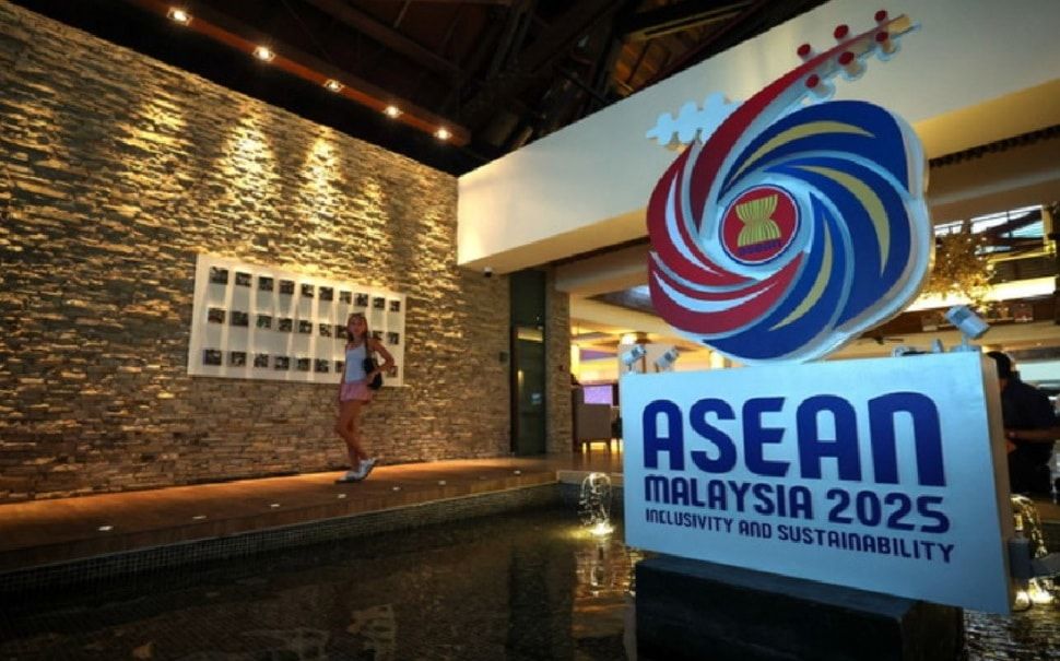 东盟经济融合高级工作组会议   讨论区域和全球经济发展战略