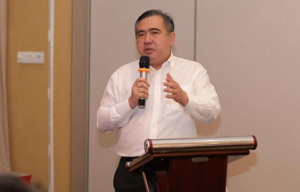 陆兆福:培养年轻领袖重要让青年有发挥机会