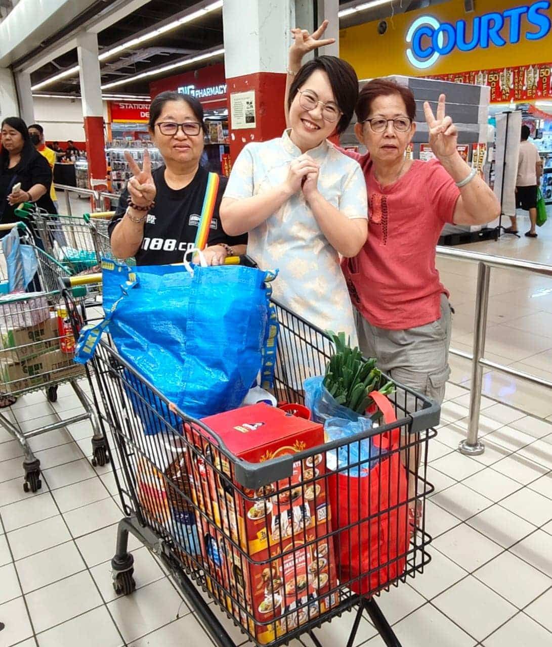 武吉兰樟区600户华裔家庭  喜获RM200购物劵办年货