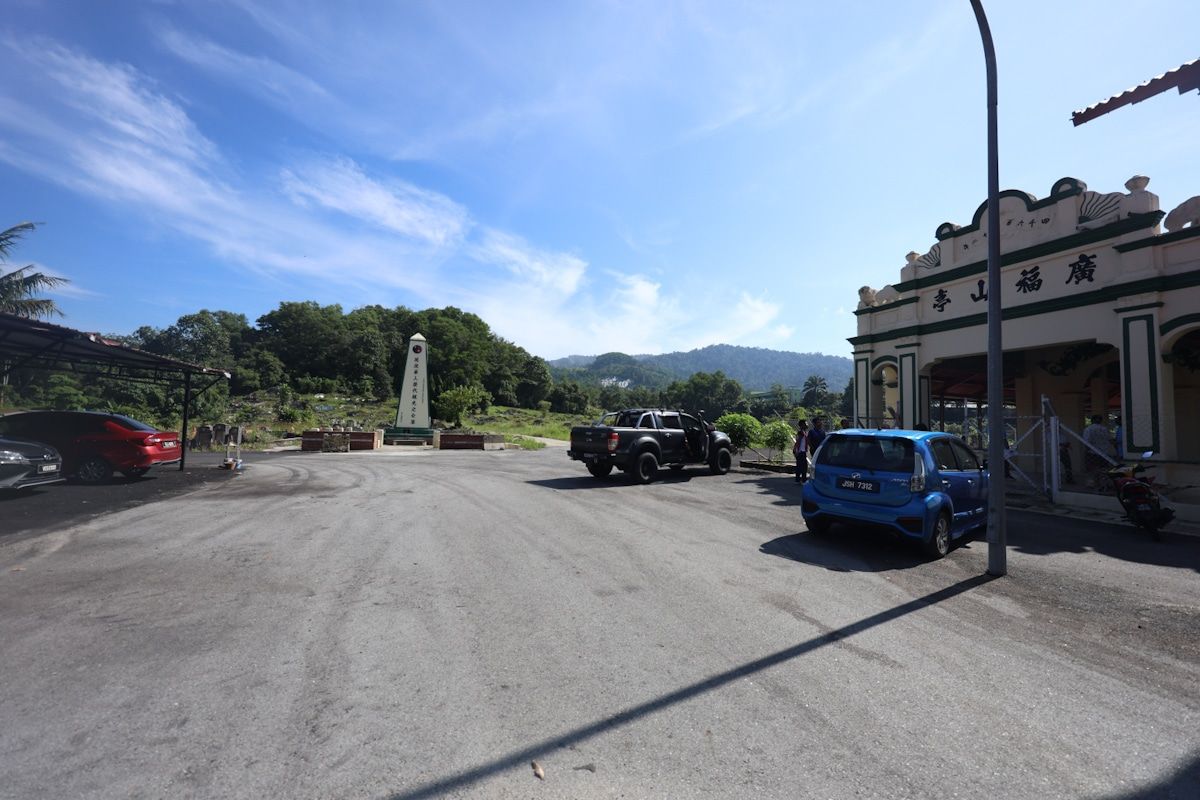 增设照明和停车位.美化环境   万挠广福义山优化丧礼服务