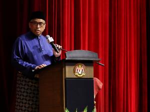 Govt to keep tight leash on 13MP projects to avoid delays