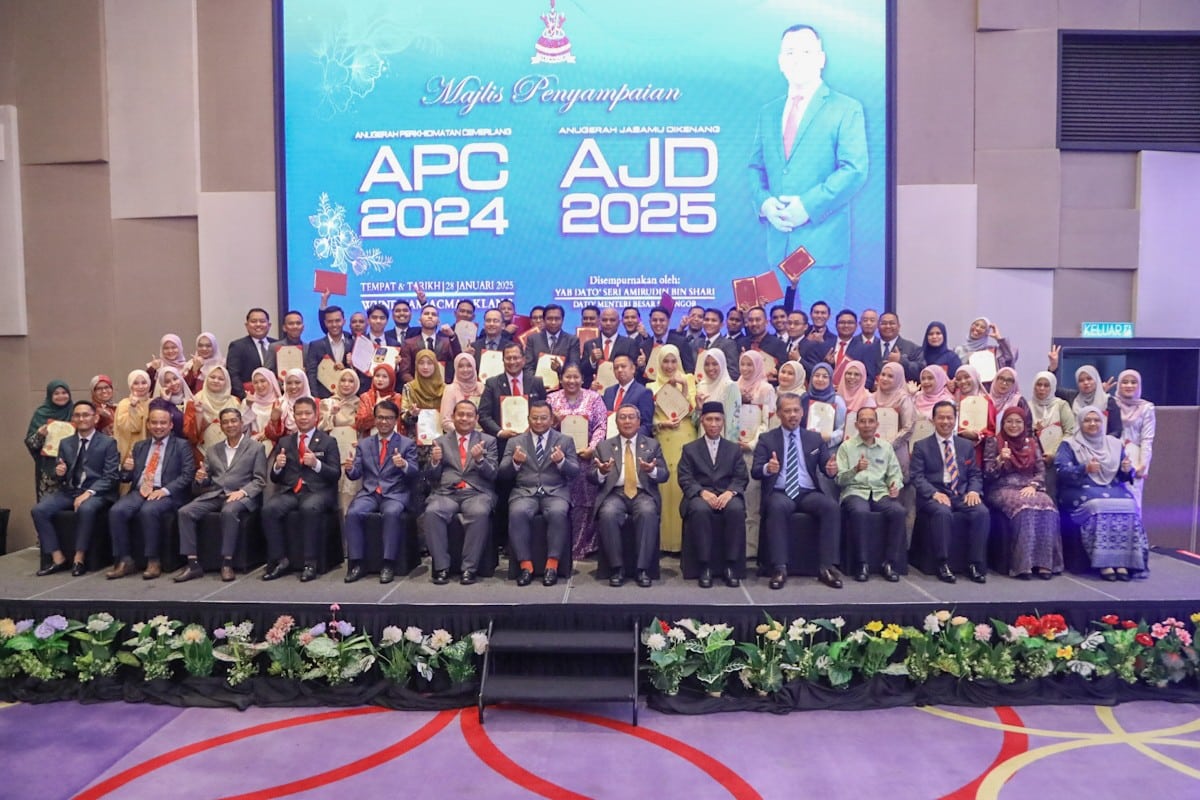 Pentadbiran negeri diseru kekal semangat berpasukan, capai tahap lebih tinggi