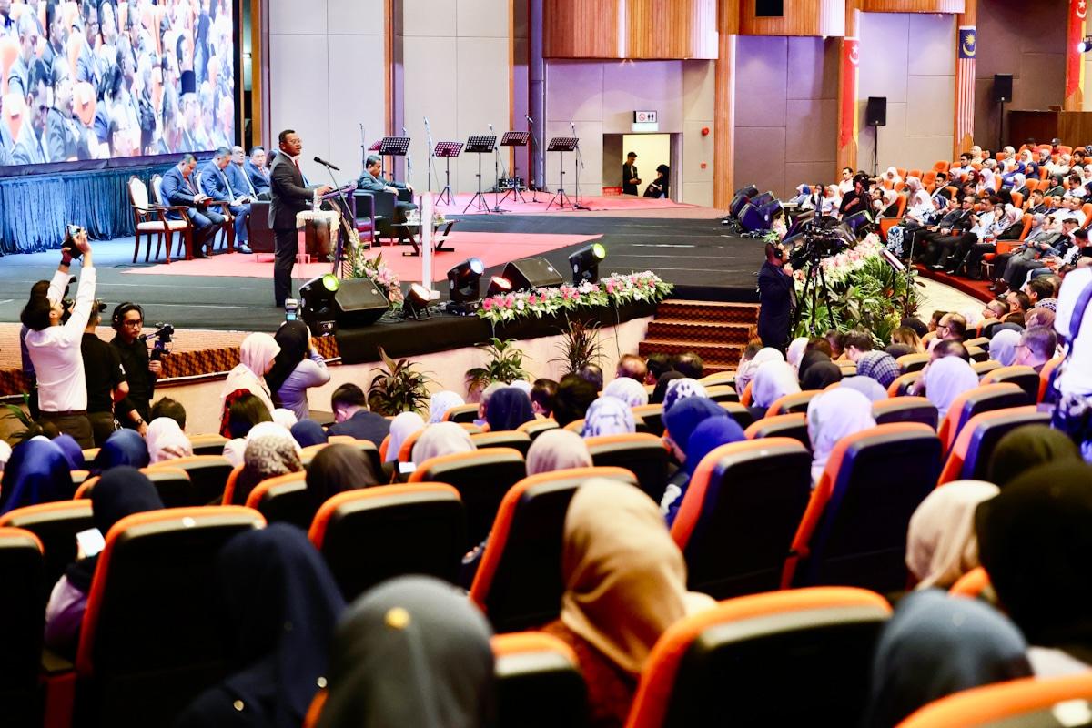 MB: Penjawat awam jangan selesa meski raih kutipan hasil tinggi