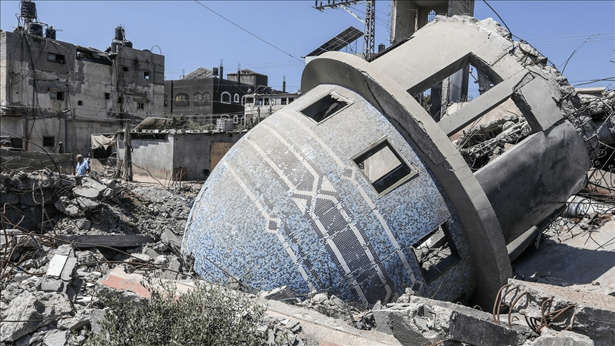 Israeli attacks damage nearly 1,000 mosques in Gaza