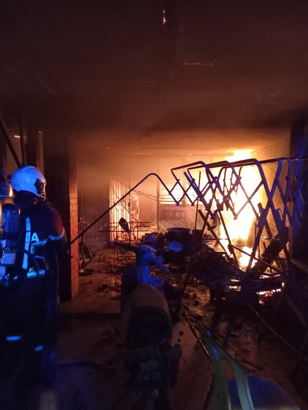 火魔年初一凌晨来袭  一家四口逃生无法庆新春