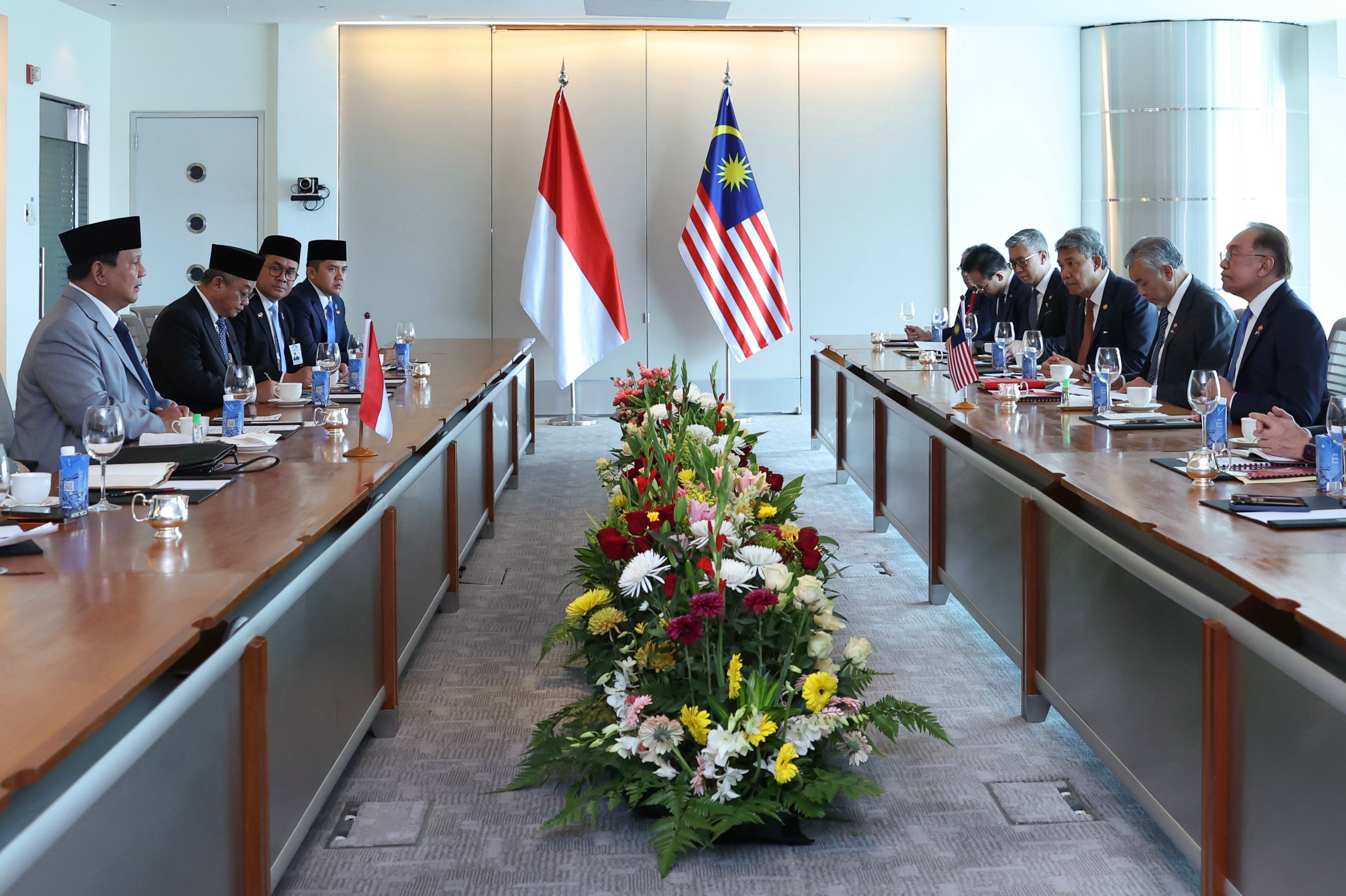 Malaysia, Indonesia agree to enhance cooperation, including in defence — PM