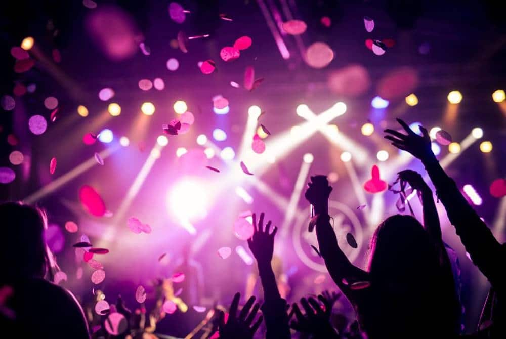 Orang ramai setuju laksana ujian air kencing, pemeriksaan badan pengunjung konsert